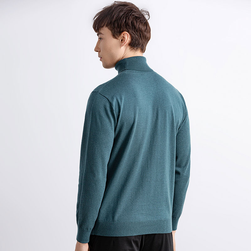 Cashmere Round Neck Pullover är det perfekta tillskottet till din garderob