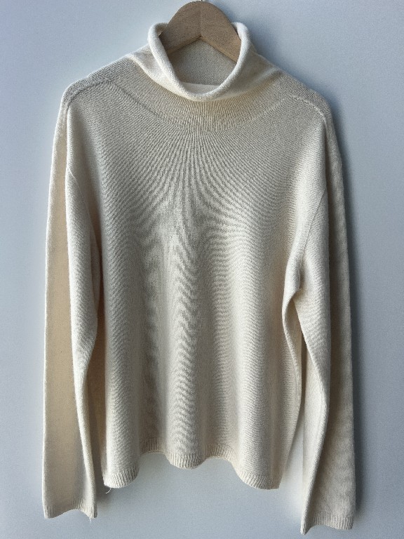 Turtleneck Pullover Knit Women's Sweater